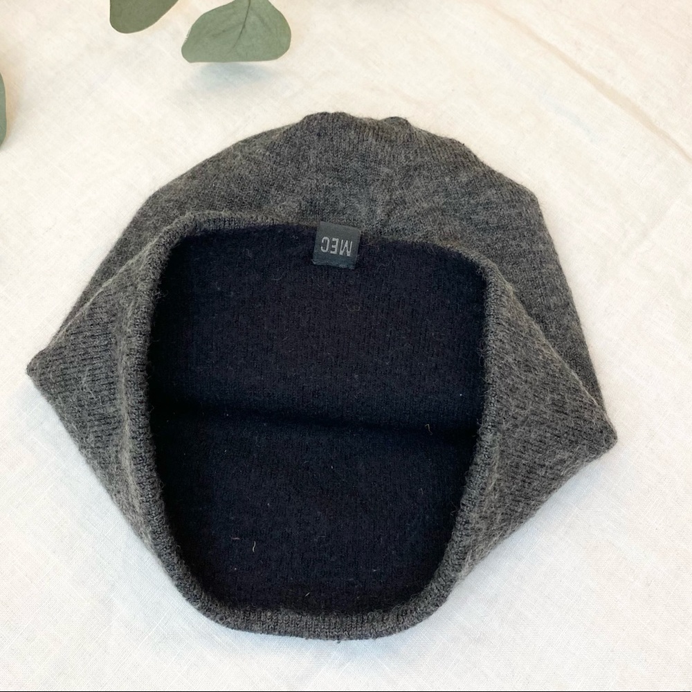 MEC Reversible Toque - Picture 4 of 7